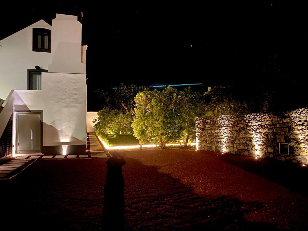 Nature&Sea - Casa Vinhateira East Duplex Caloura Exterior foto