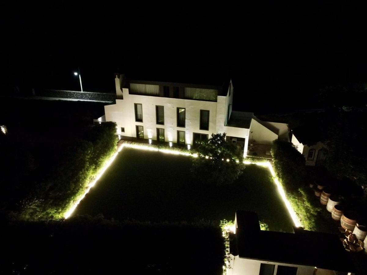 Nature&Sea - Casa Vinhateira East Duplex Caloura Exterior foto